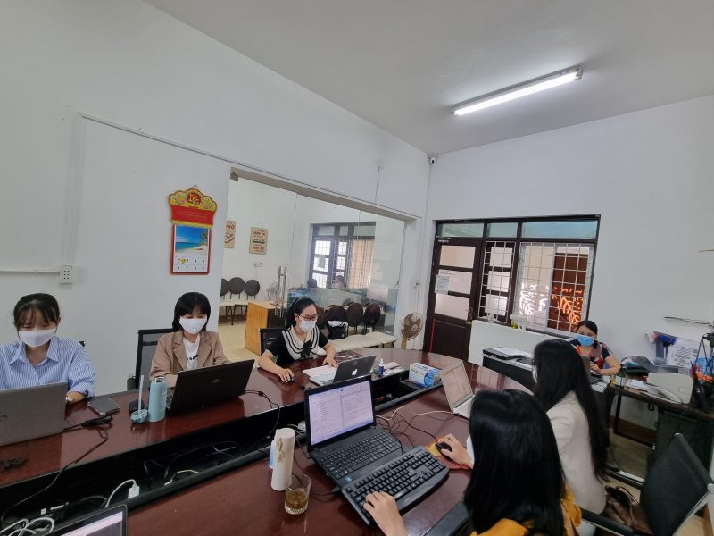 Đội ngũ biên dịch viên tiếng Campuchia sẵn sáng đáp ứng mọi nhu cầu dịch chuyên ngành của khách hàng tại Bình Thuận